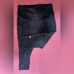 Lululemon Fast and Free high-rise crop 19" - Size 10 - Incognito Black Camo